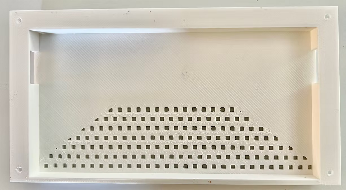 Horizontal Hive Robbing Screen