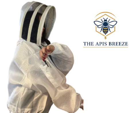 The Apis Breeze Beekeeping Jacket with Fencing Vail